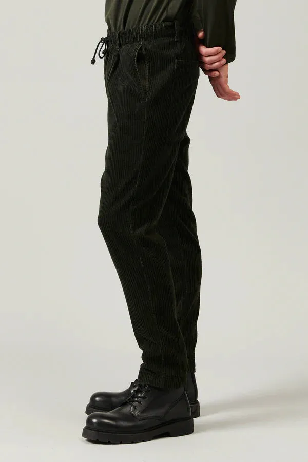 Loose-fit jogging trousers in corduroy - Musk