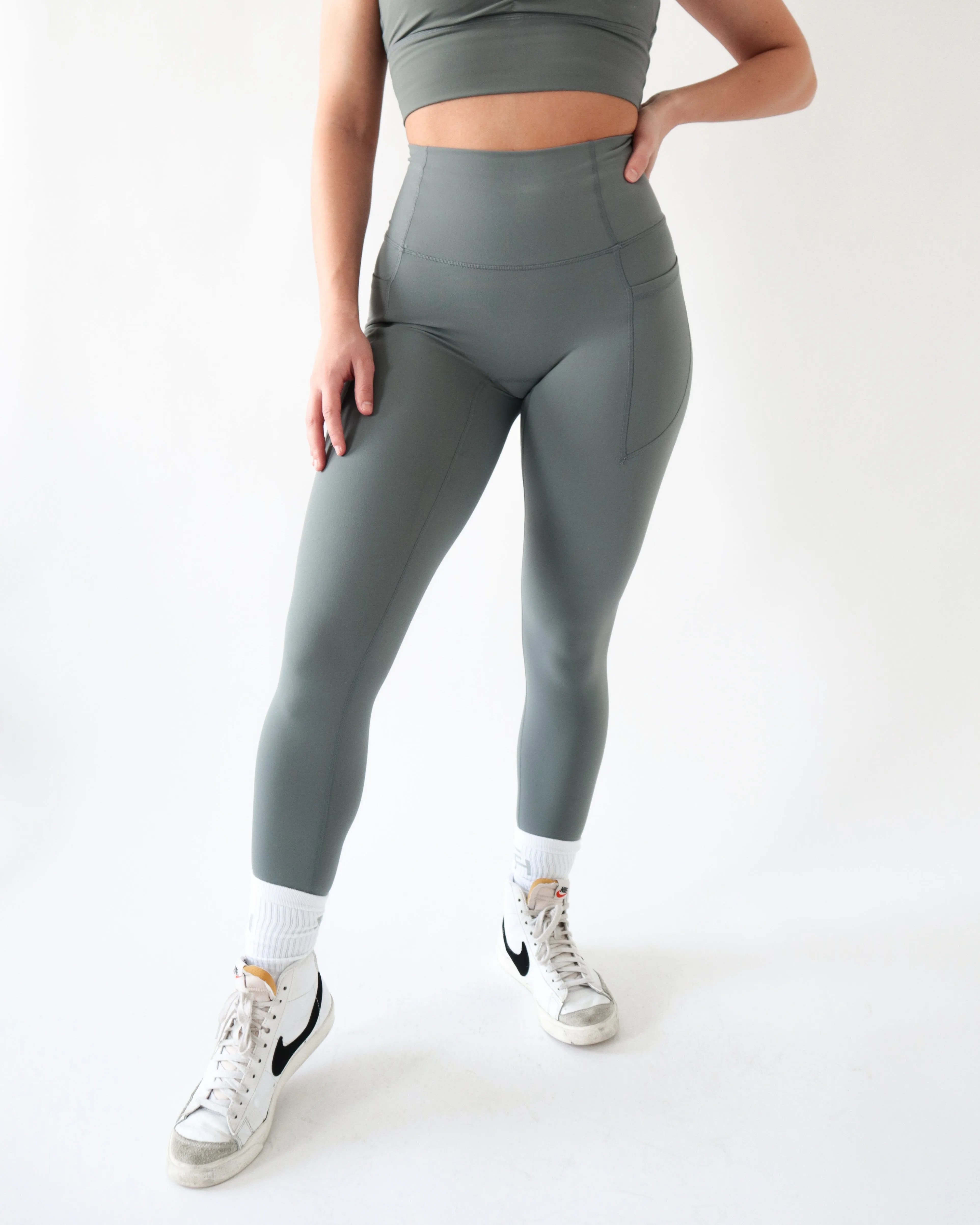 Performance Pocket Leggings - Shadow